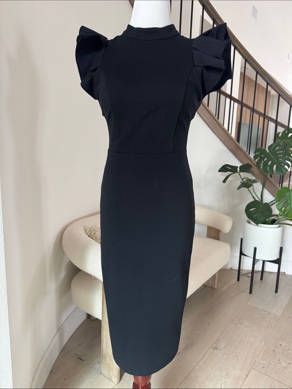 Lulu’s Stylish Splendor backless bodycon backless dress, Small